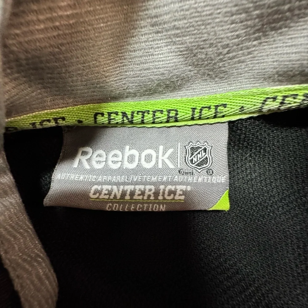 Mens NHL Reebok Chicago Blackhawks Center Ice Collection Golf Collar Shirt Small
